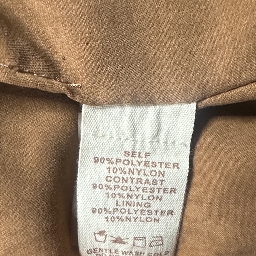 Hem & Thread Hooded Puffer Vest - Picture 3 of 4